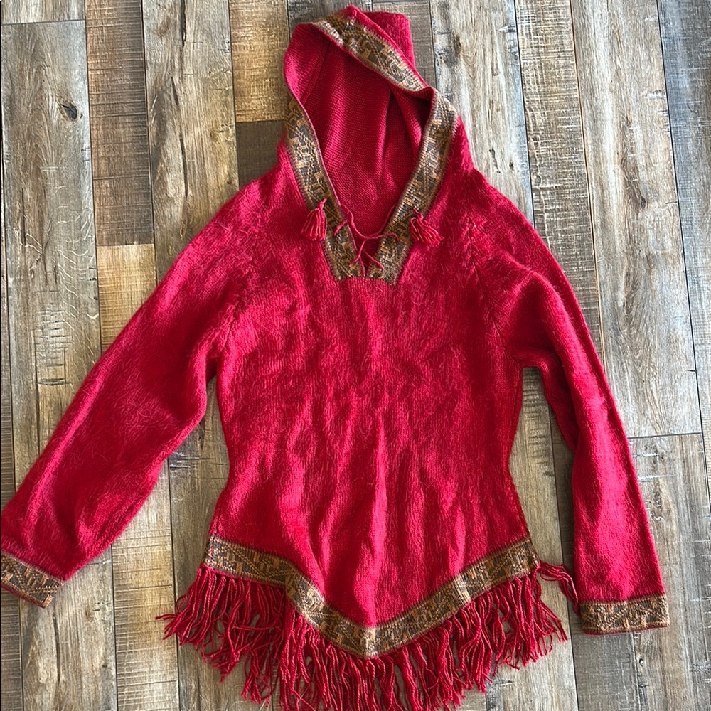 Red Hooded Sweater with Fringe and Soft Fabric
